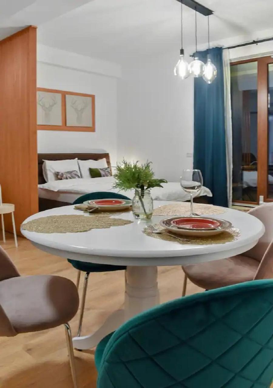 The Flower Clabucet Studio Predeal Εξωτερικό φωτογραφία